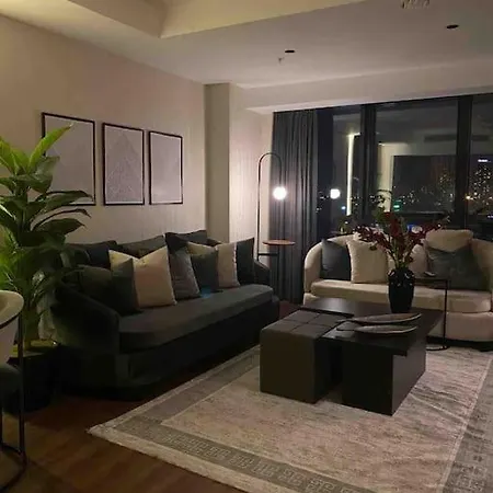 غرفتين وصالون ضمن مجمع قرب المول Apartmán