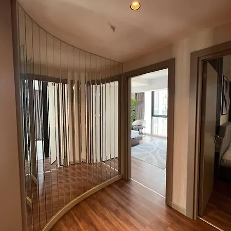 غرفتين وصالون ضمن مجمع قرب المول Apartmán *